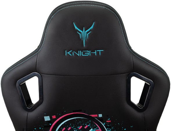 Кресло игровое Knight Outrider Smile